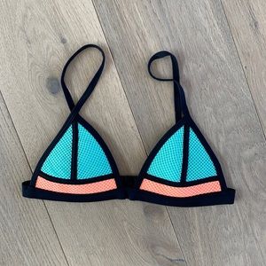 Triangl Bikini Top Size XSmall